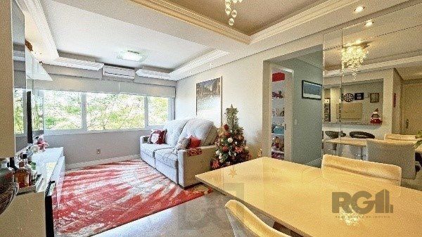 Apartamento de 2 dormitórios, 1 suíte e 1 vaga de garagem coberta e escriturada no bairro Floresta — foto 1