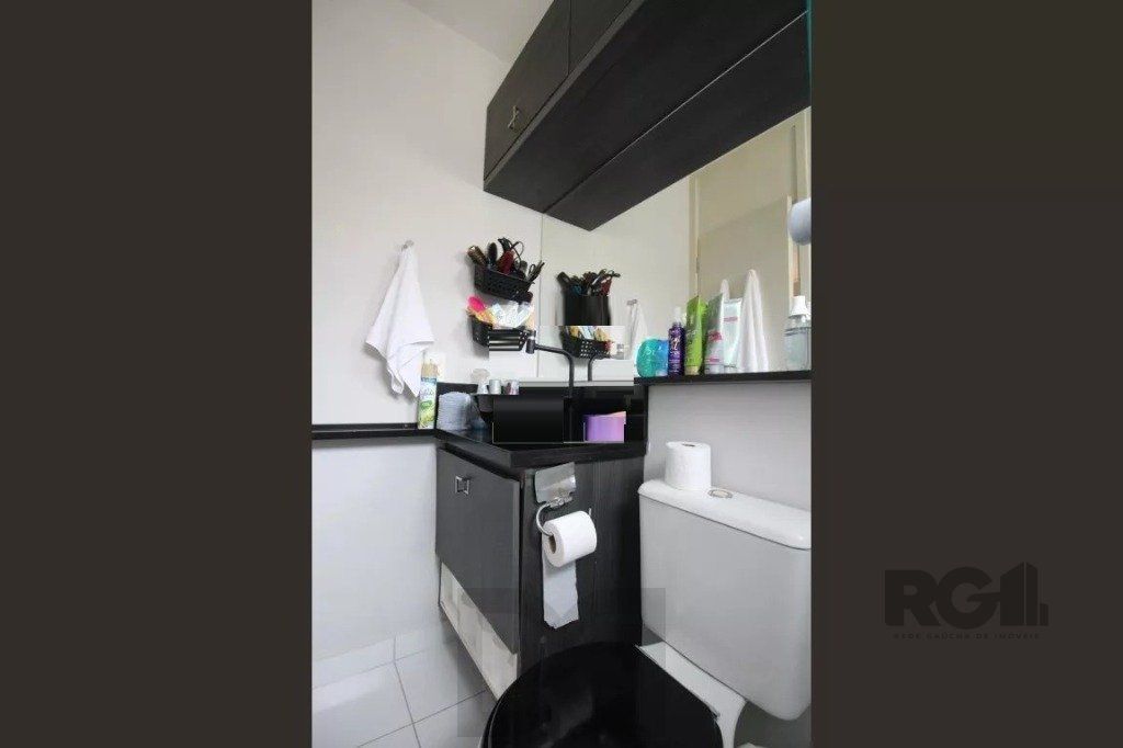 Vende-se apartamento 3 dorm 2 vagas - Bairro Morro Santana — foto 16