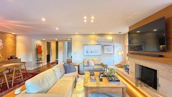 Apartamento de 200m², 4 quartos, 1 suíte e 4 vagas – Moinhos de Vento — foto 5