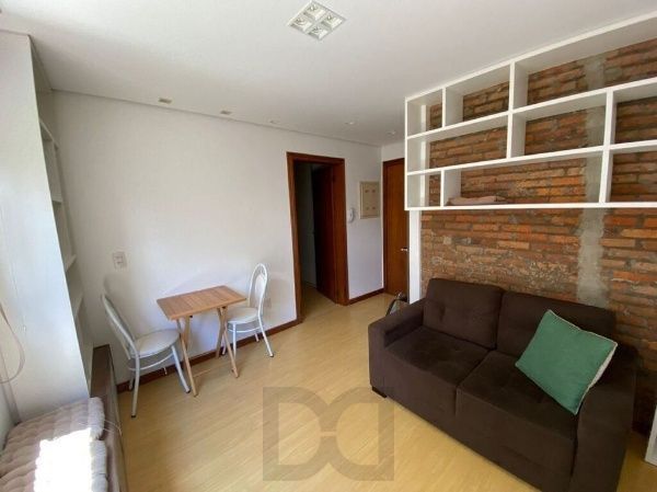 Vende-se apartamento com 1 quarto, 37 m² e 1 vaga – Rio Branco — foto 2