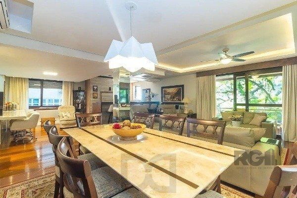 Vende-se luxuoso apartamento 2 quartos com 3 suítes, escritório, lareira, decorado por arquitero e 2 vagas - 157m² - Rio Branco — foto 1