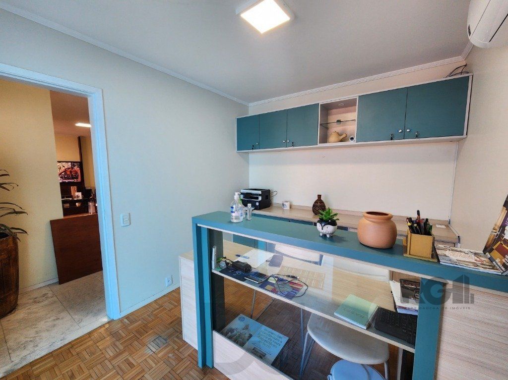 Vende-se excelente cada 3 quartos com suíte, 4 vagas, anexo comn salão de festas, podendo ser usada para fins comerciais - 255m² - Chácara das Pedras — foto 10