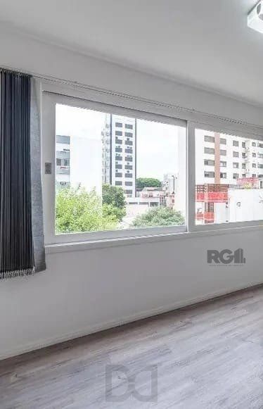 Vende-se excelente apartamento 1 dorm c/ vaga próximo da Encol - 56m² - Petrópolis — foto 2