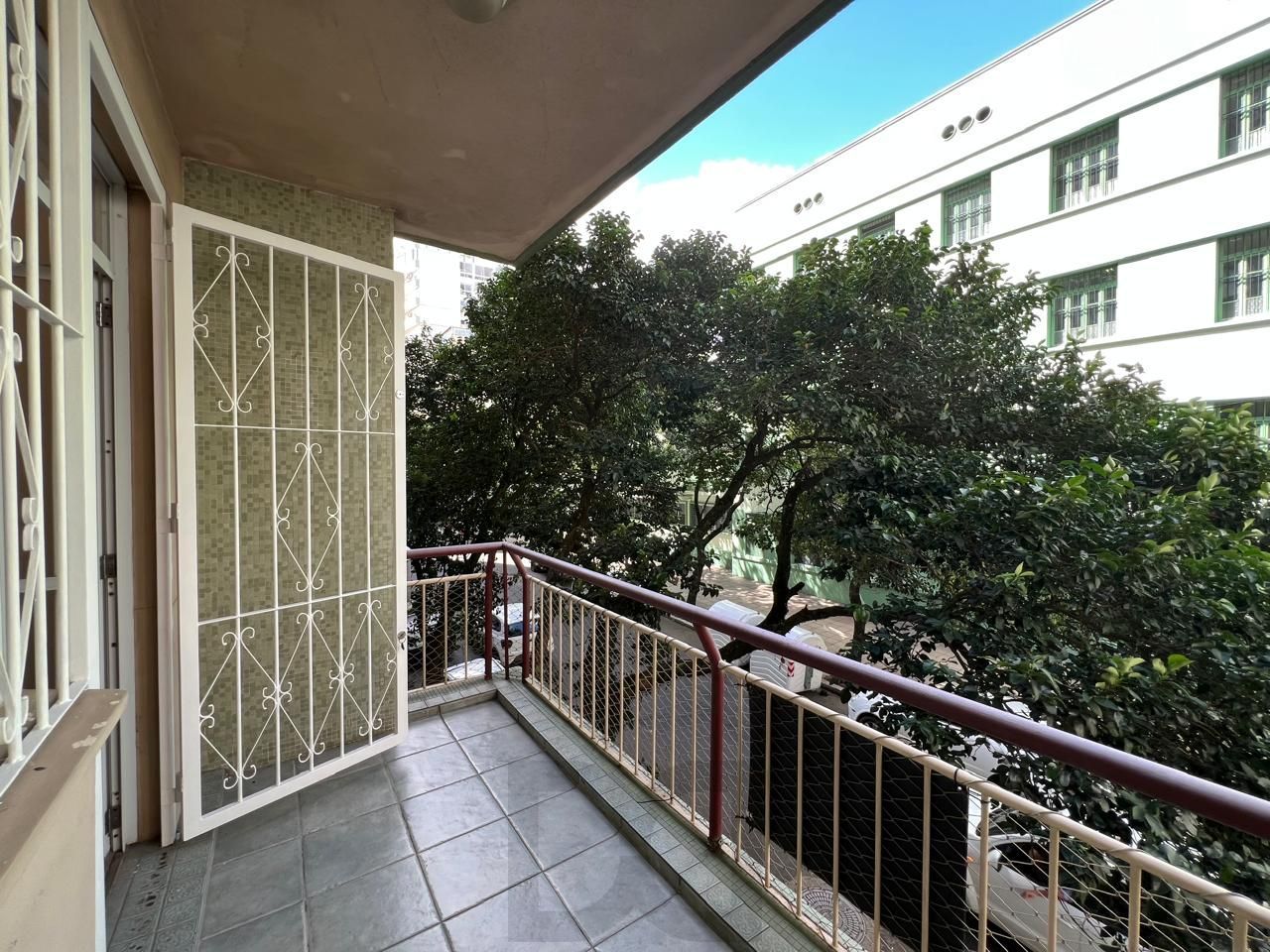 Apartamento amplo com 3 dormitórios,1 vaga, na Rua Duque de Caxias, Porto Alegre — foto 18
