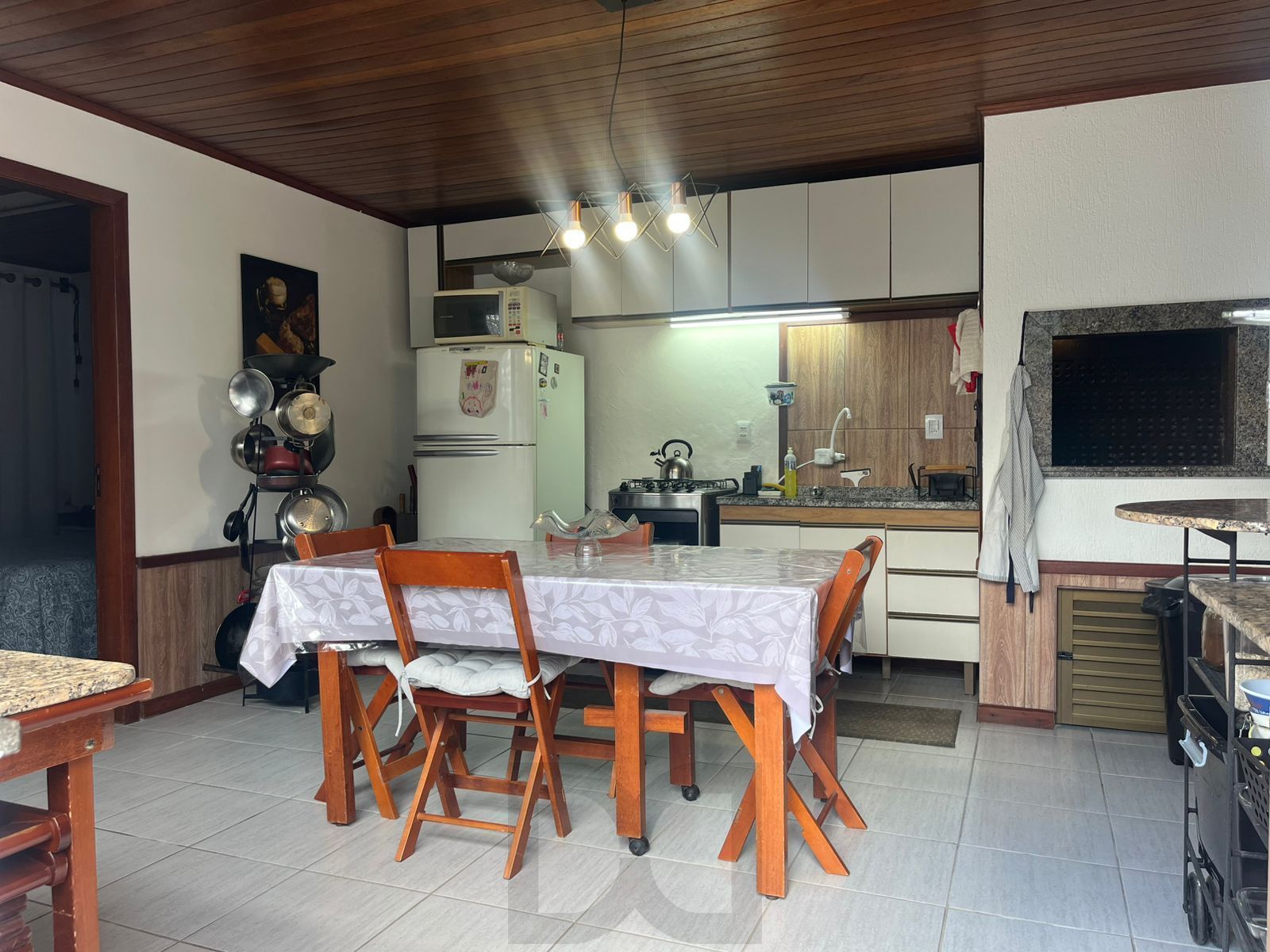 Casa térrea, com 2 dormitórios, 3 vagas, no bairro Ipanema, Porto Alegre, RS — foto 24
