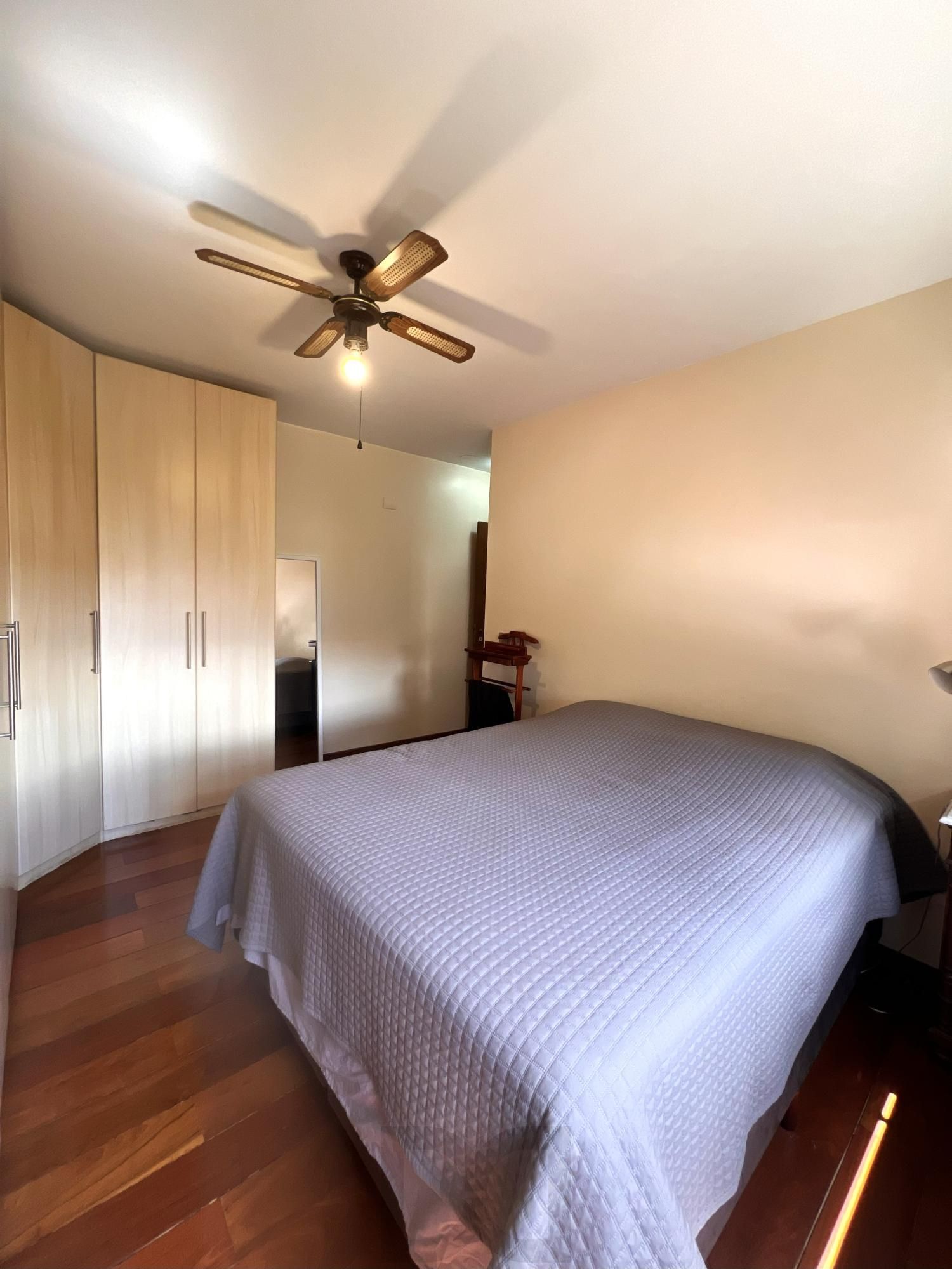 Apartamento com 3 dormitórios, sendo 1 suíte, lareira e 2 vagas no Menino Deus — foto 23