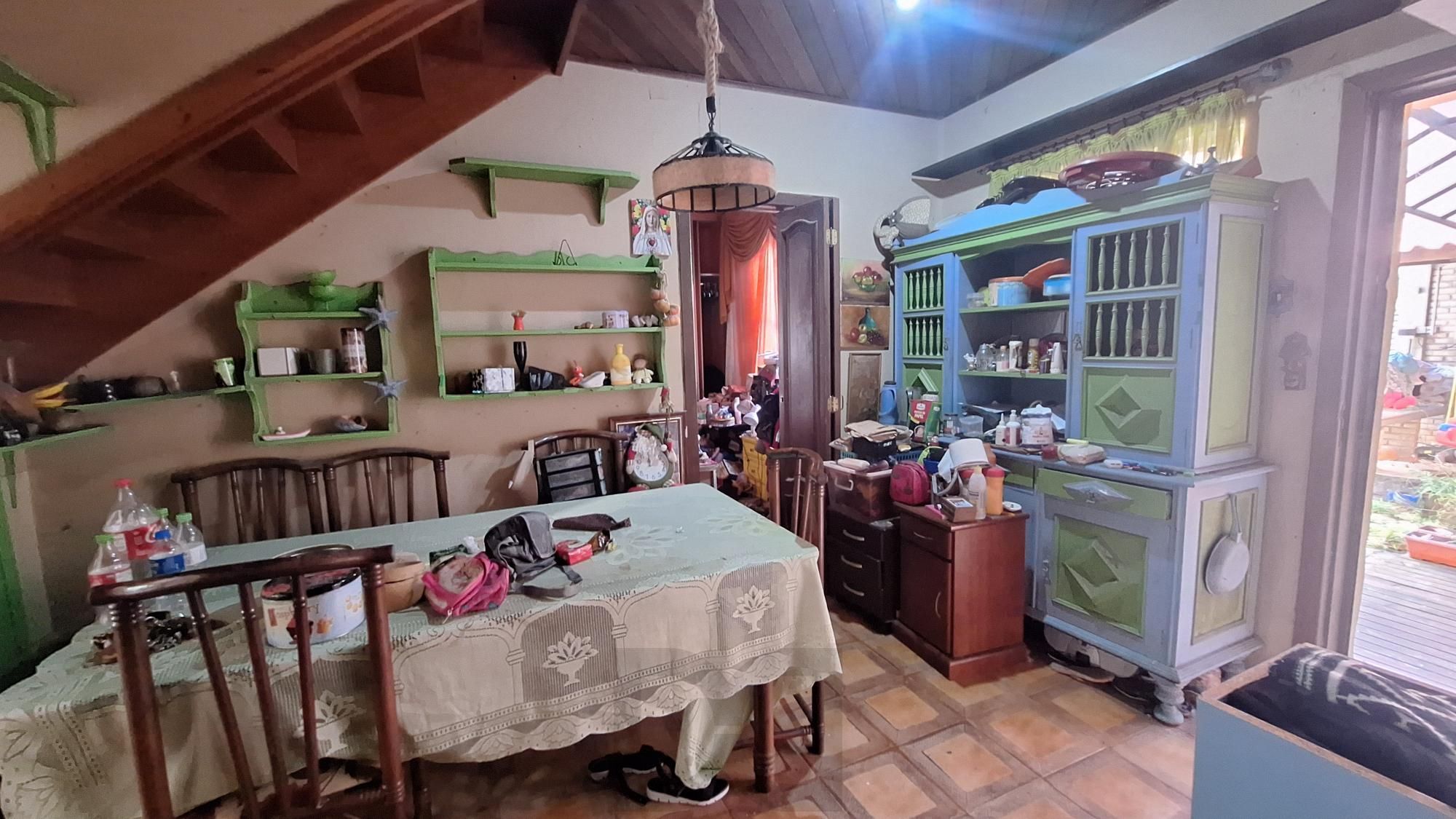 Comprar para reformar. Casa com 5 quartos no bairro Petrópolis! — foto 12