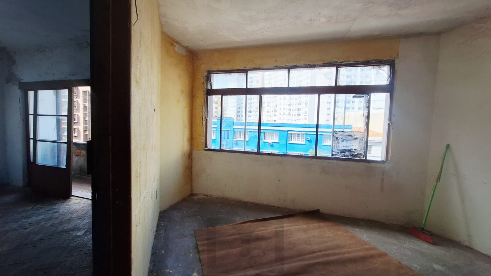 Oportunidade para Reforma no Centro – Próximo à Faculdade e Hospital- POA/RS — foto 13