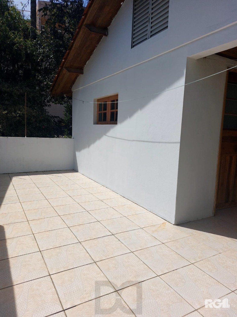 Casa com 3 dormitórios, sendo 1 suíte, 3 vagas, no bairro Nonoai, Porto Alegre, RS — foto 51