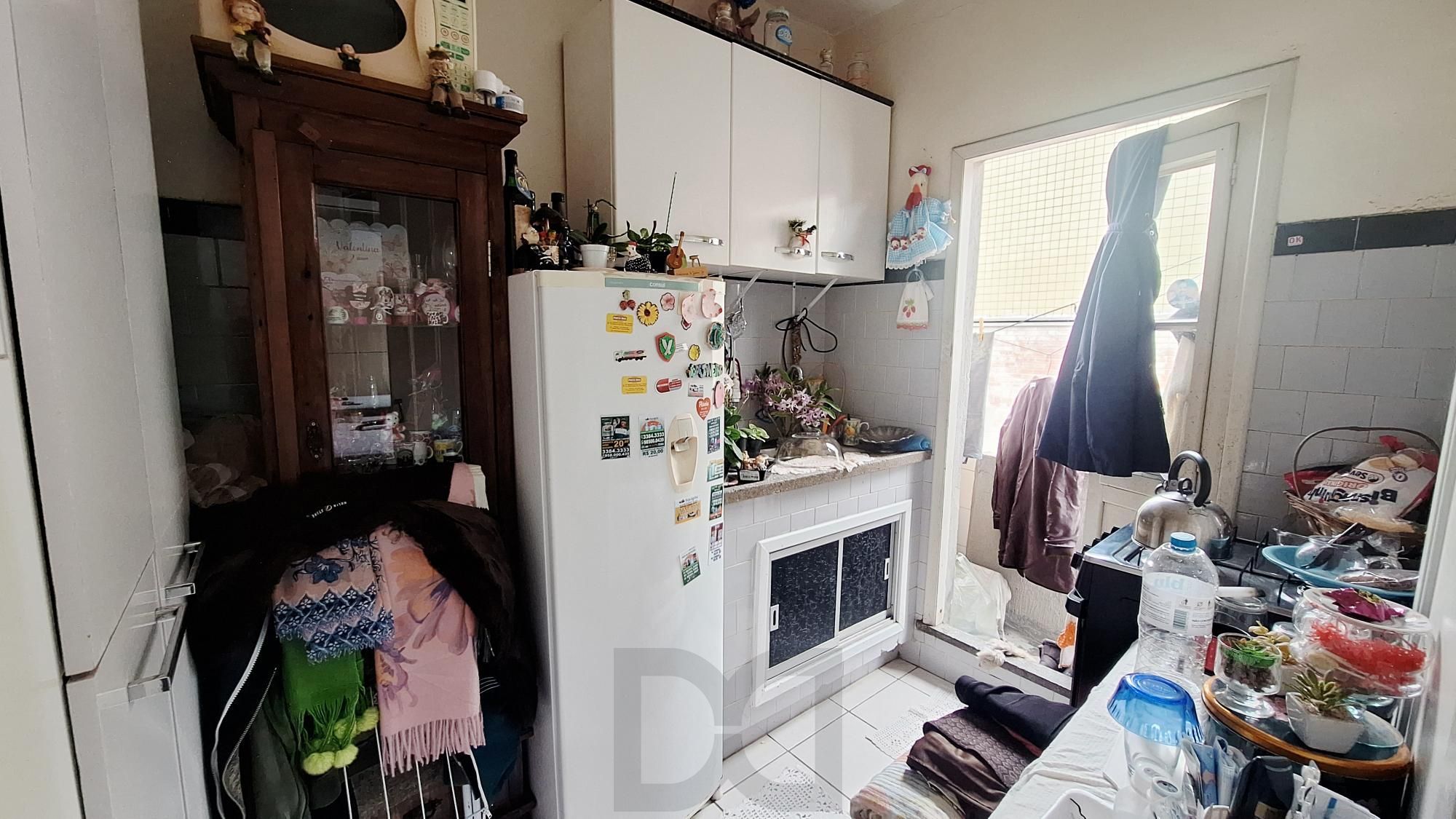 Kitnet de 1 peça com cozinha separada e excelente localização — foto 2