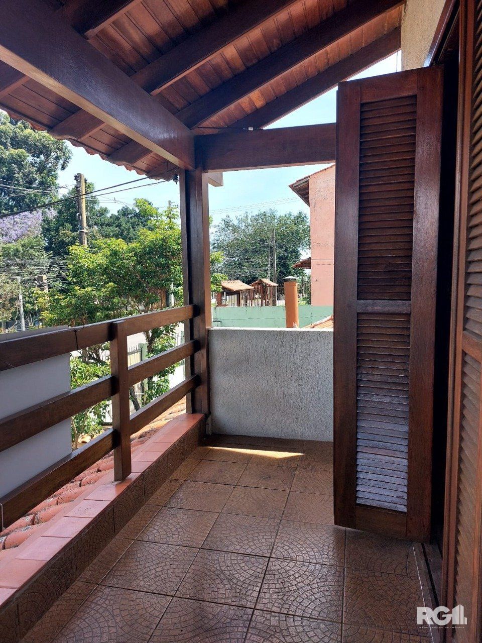 Casa com 3 dormitórios, sendo 1 suíte, 3 vagas, no bairro Nonoai, Porto Alegre, RS — foto 39