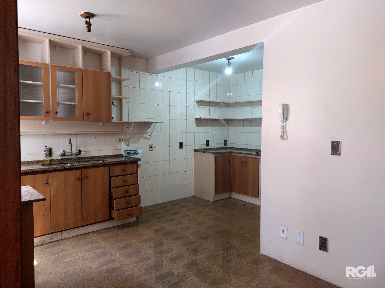 Casa com 3 dormitórios, sendo 1 suíte, 3 vagas, no bairro Nonoai, Porto Alegre, RS — foto 10