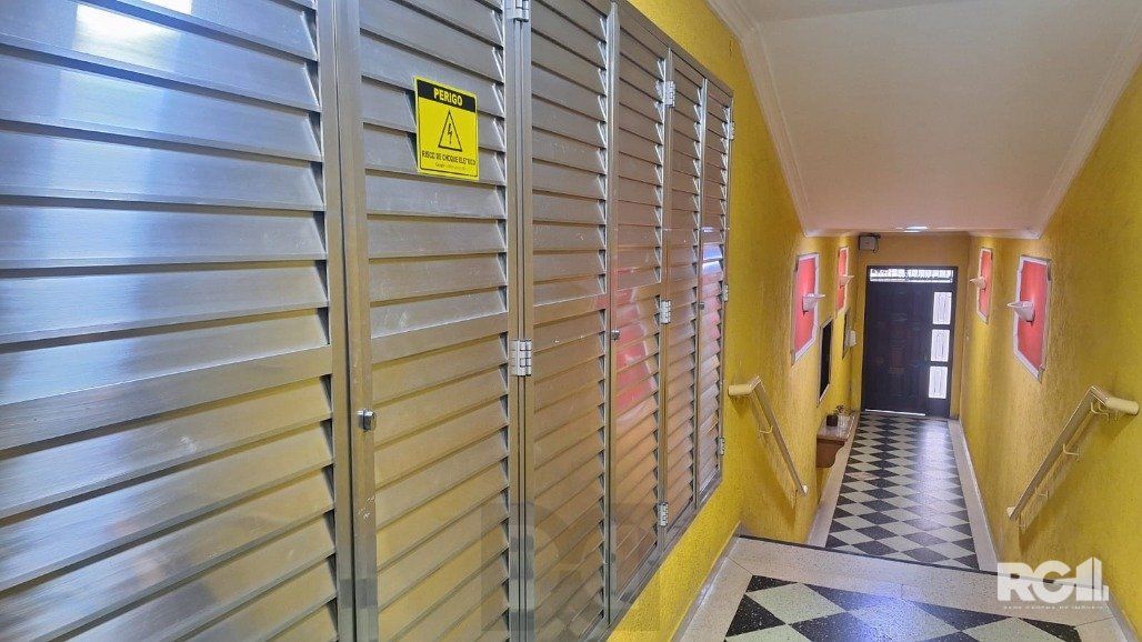 Apartamento com 3 dormitórios, 1 vaga coberta, no bairro Petrópolis, em Porto Alegre, RS — foto 25