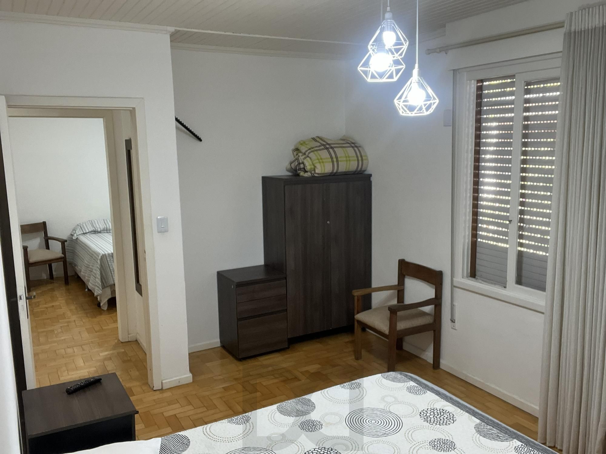 Casa térrea, com 2 dormitórios, 3 vagas, no bairro Ipanema, Porto Alegre, RS — foto 15