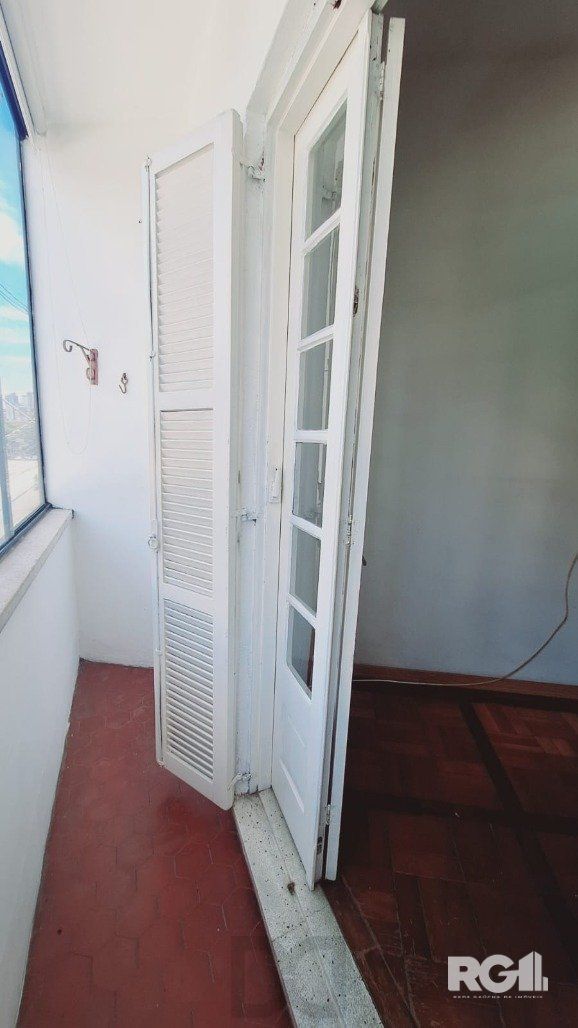 Apartamento com 3 dormitórios, 1 vaga coberta, no bairro Petrópolis, em Porto Alegre, RS — foto 7