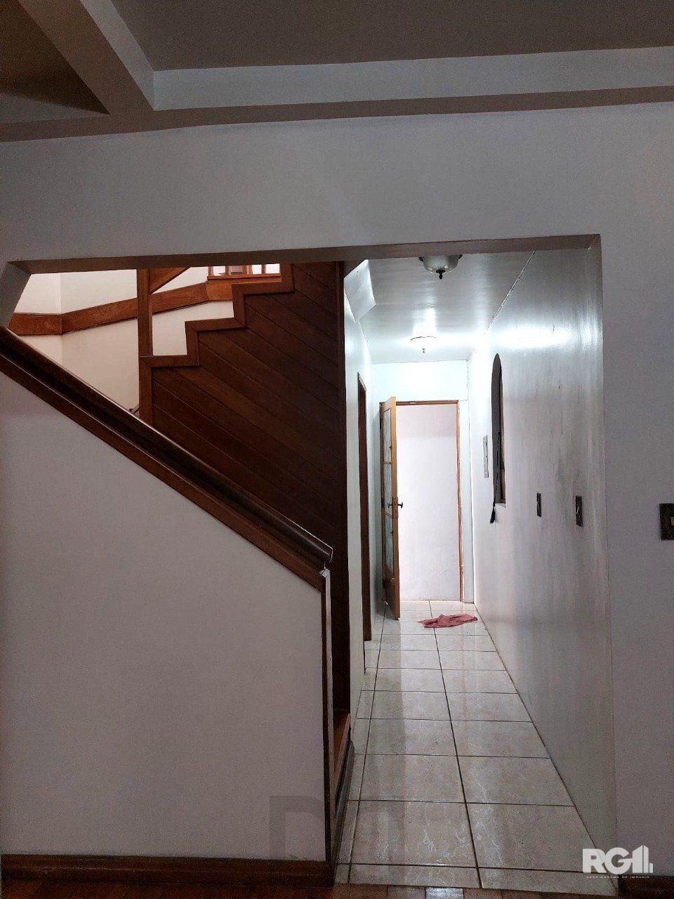 Casa com 3 dormitórios, sendo 1 suíte, 3 vagas, no bairro Nonoai, Porto Alegre, RS — foto 12