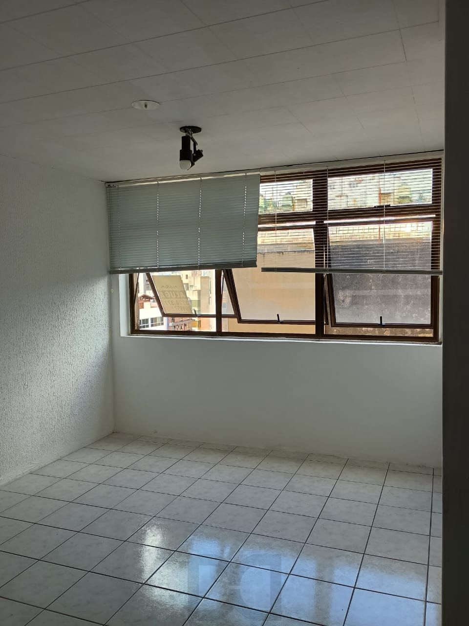Sala comercial na praça da Alfandega — foto 16