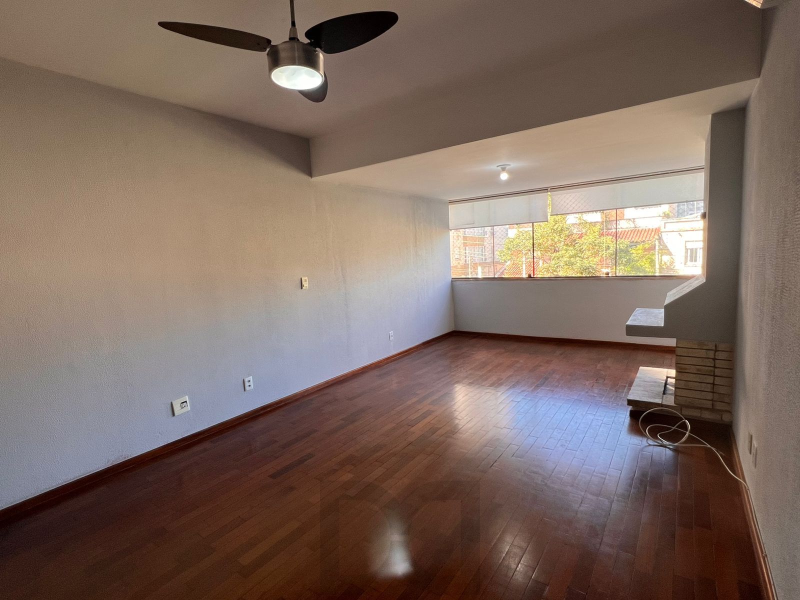 Apartamento com 2 dormitórios,1 vaga, no bairro Cristo Redentor, em Porto Alegre — foto 3