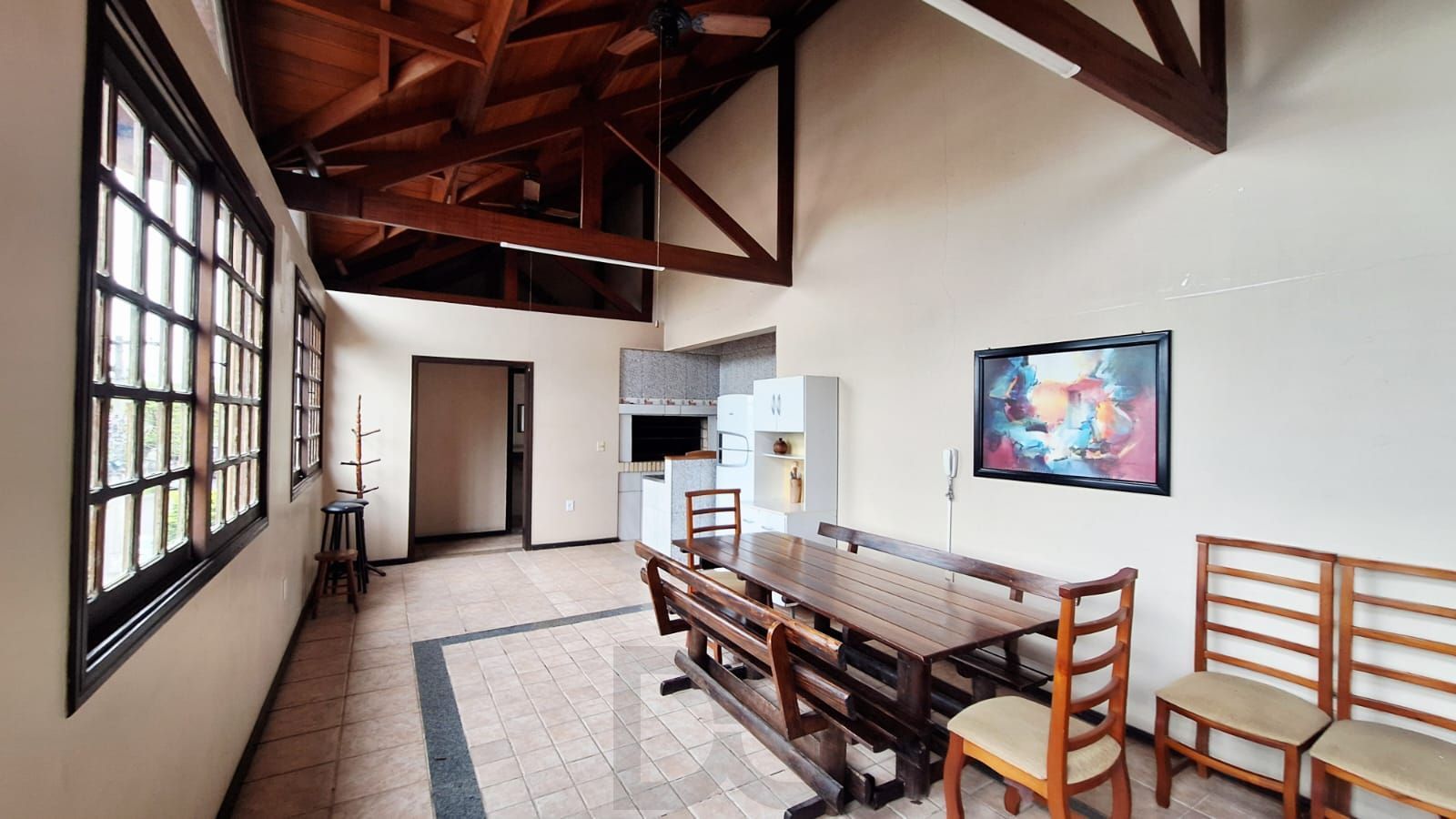 Casa em condomínio com 2 dormitórios, sótão e espaço com churrasqueira — foto 24