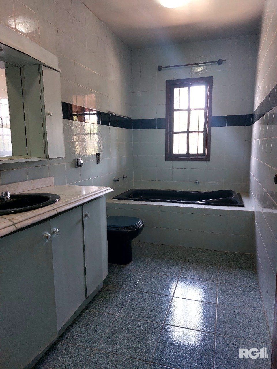 Casa com 3 dormitórios, sendo 1 suíte, 3 vagas, no bairro Nonoai, Porto Alegre, RS — foto 30