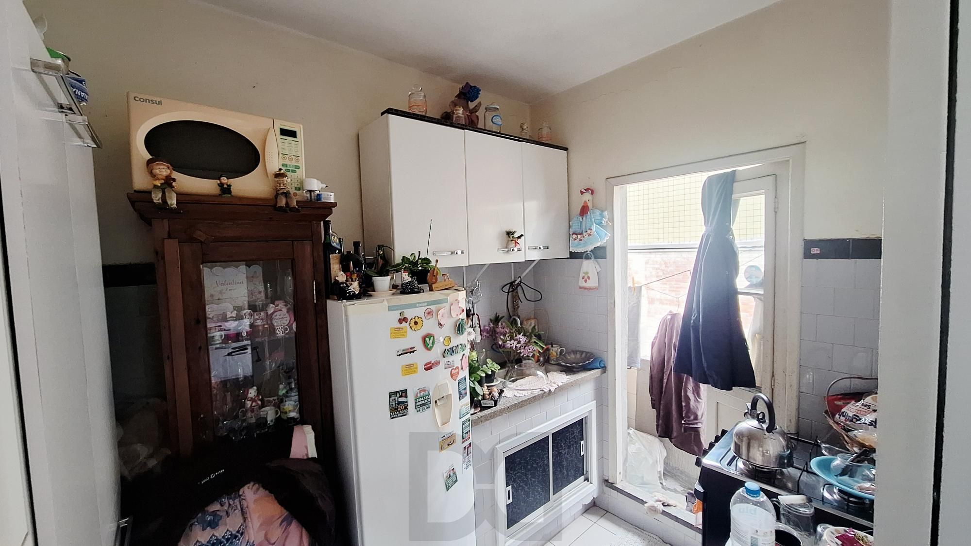 Kitnet de 1 peça com cozinha separada e excelente localização — foto 6