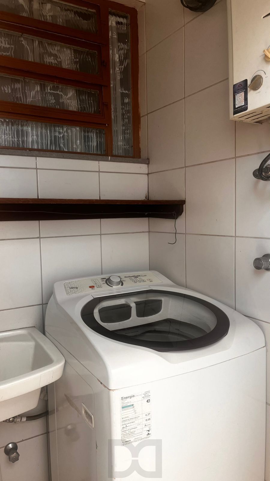Casa térrea, com 2 dormitórios, 3 vagas, no bairro Ipanema, Porto Alegre, RS — foto 16