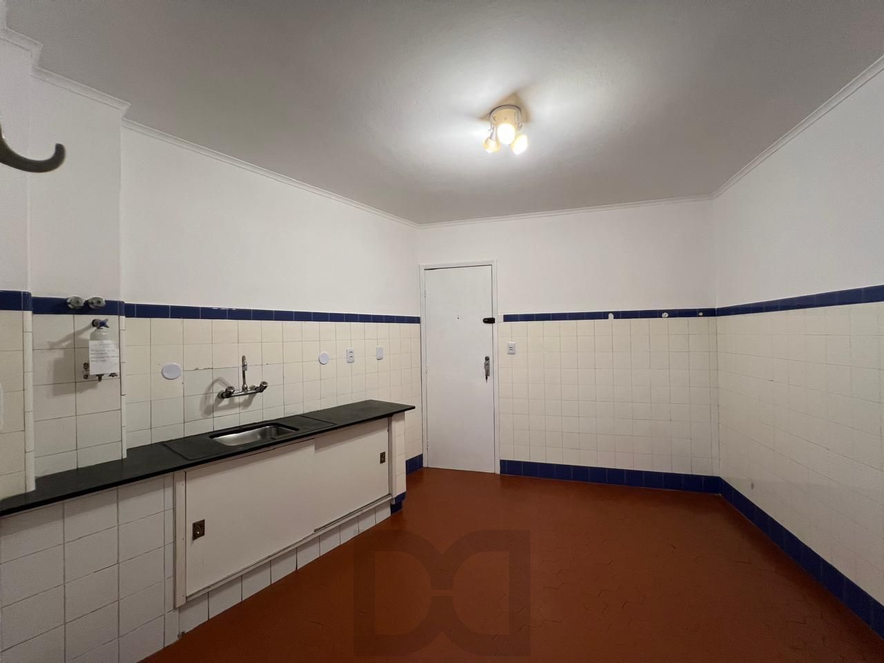 Apartamento amplo com 3 dormitórios,1 vaga, na Rua Duque de Caxias, Porto Alegre — foto 4