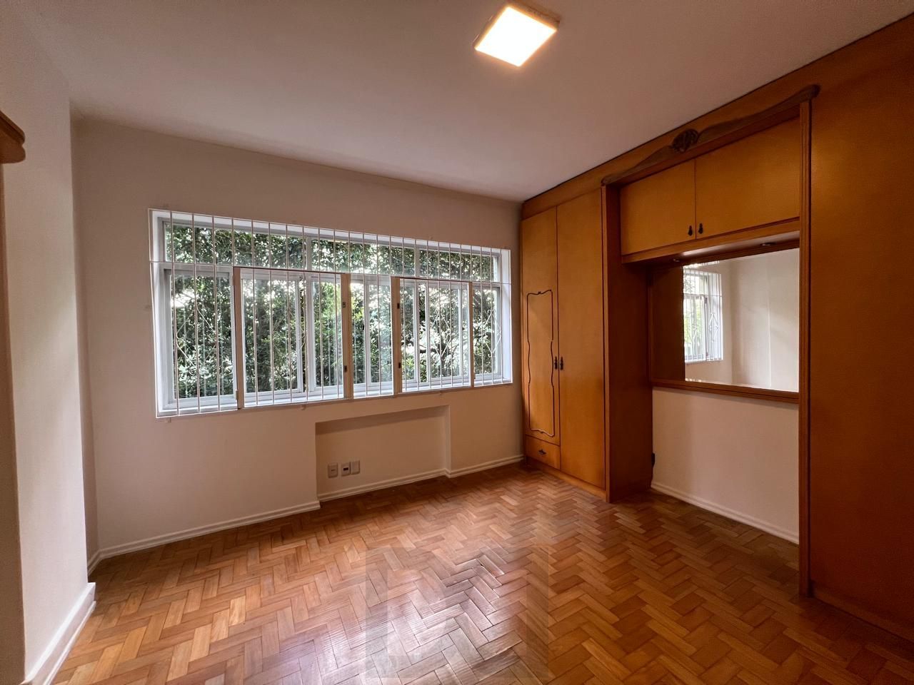 Apartamento amplo com 3 dormitórios,1 vaga, na Rua Duque de Caxias, Porto Alegre — foto 11