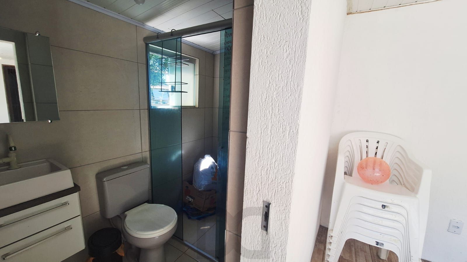 Se você procura uma casa com pátio e churrasqueira para receber sua família e amigos , aqui é seu lugar! — foto 19
