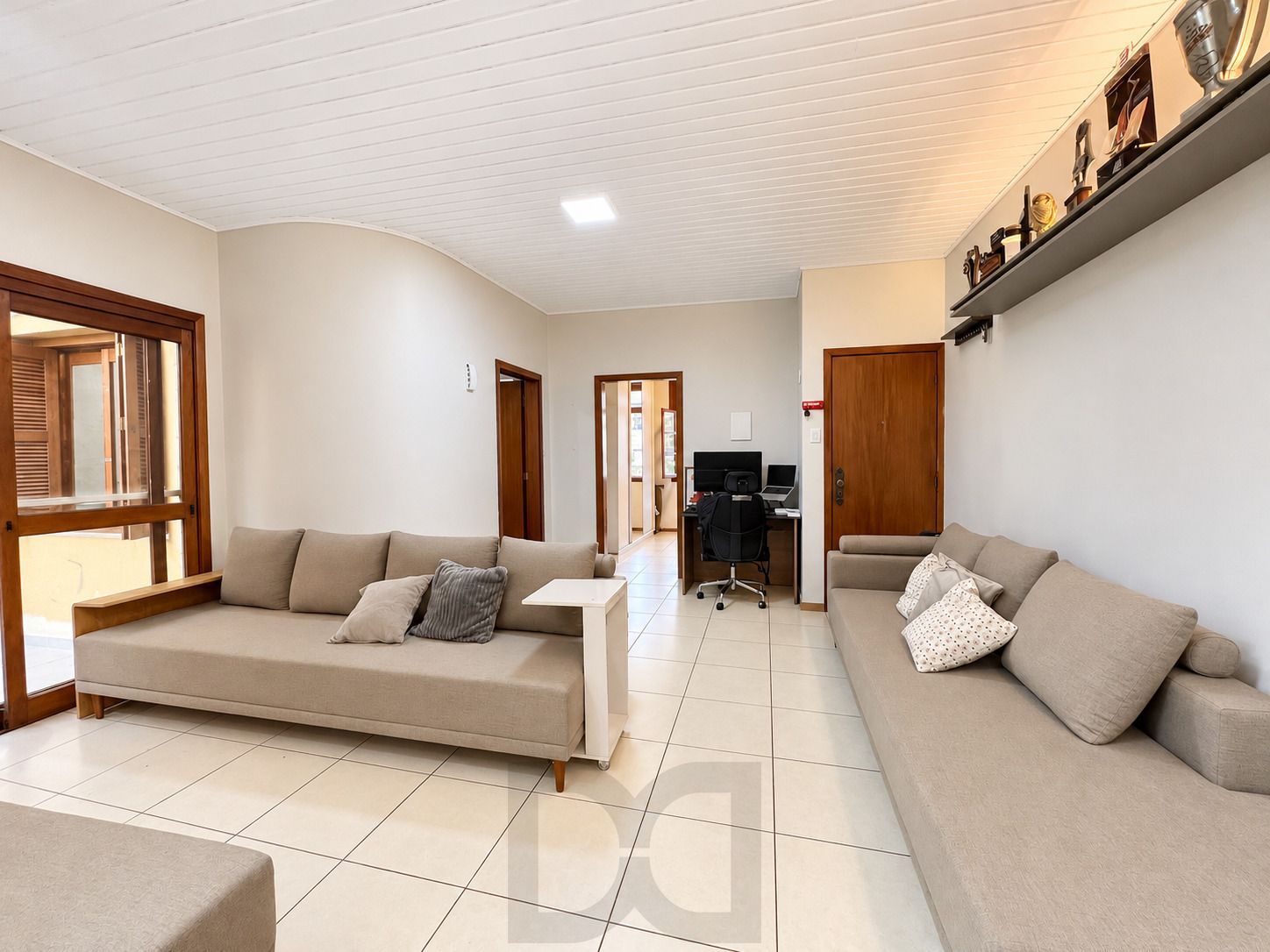 sala-tv-apartamento-2-dormitorios-petropolis