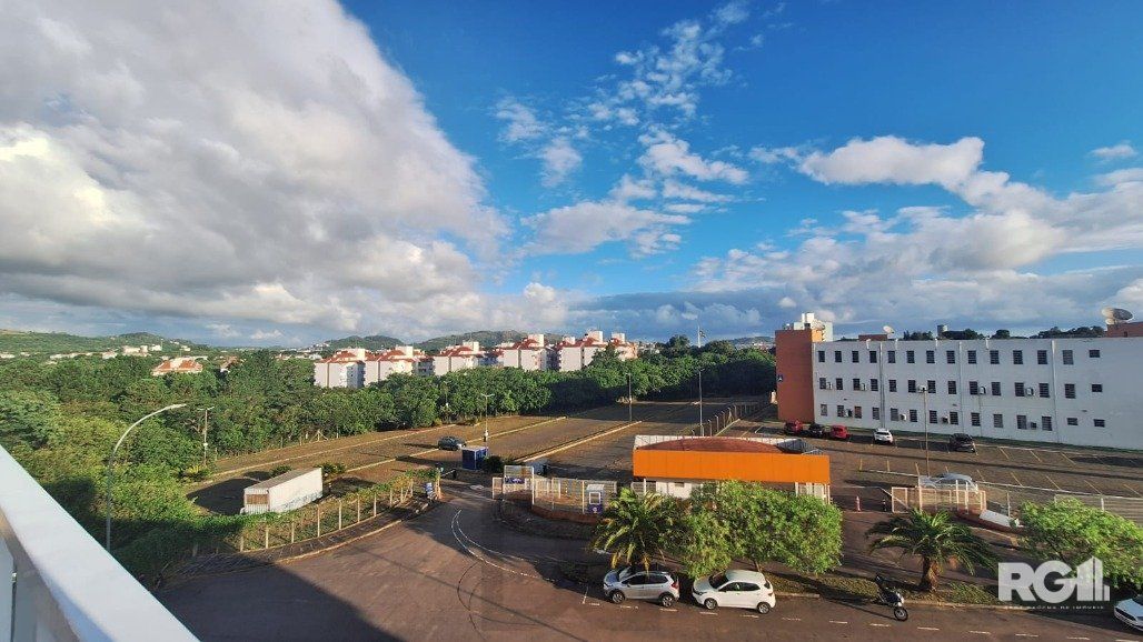 Cobertura com 3 dormitórios e vaga no bairro Cavalhada, POA/RS — foto 1