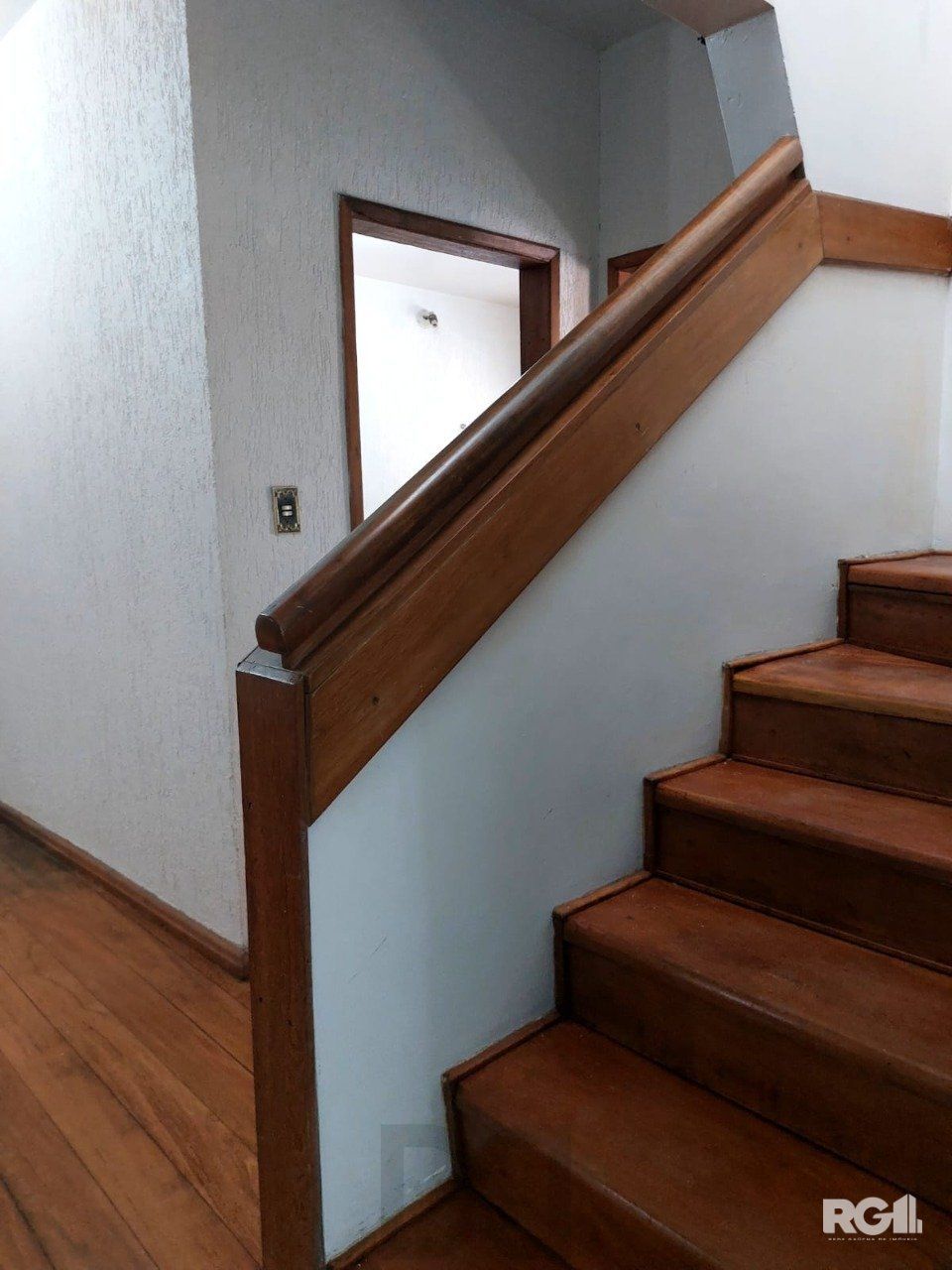 Casa com 3 dormitórios, sendo 1 suíte, 3 vagas, no bairro Nonoai, Porto Alegre, RS — foto 19