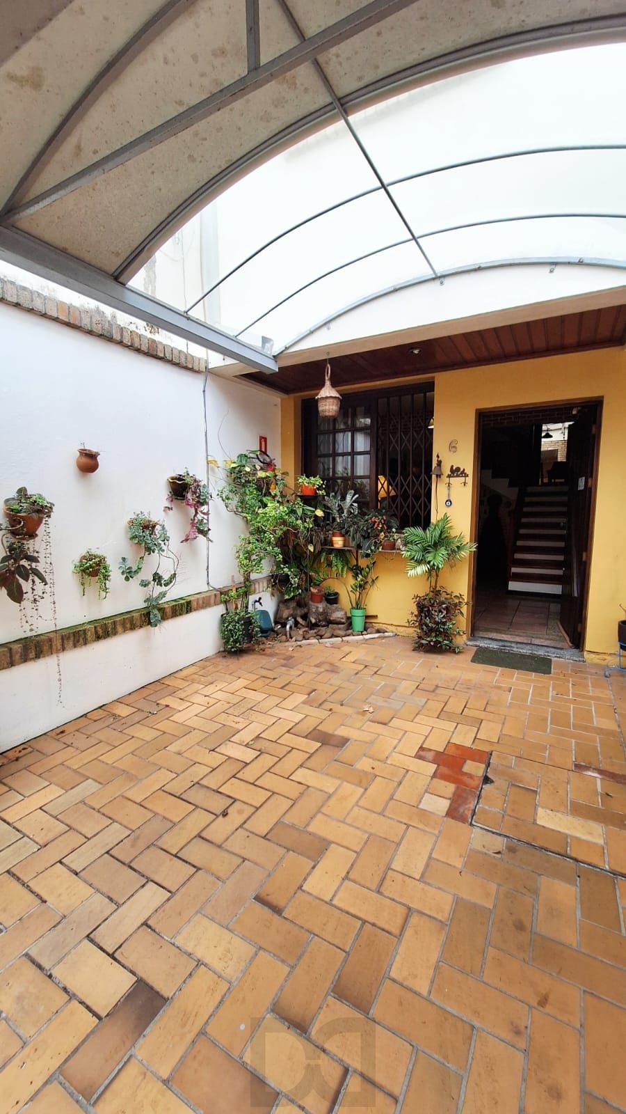 Casa em condomínio com 2 dormitórios, sótão e espaço com churrasqueira — foto 21