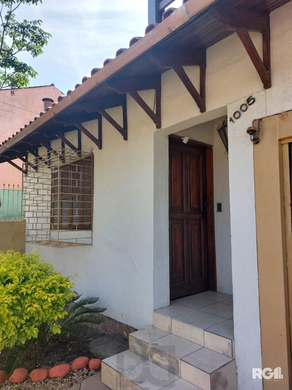 Casa com 3 dormitórios, sendo 1 suíte, 3 vagas, no bairro Nonoai, Porto Alegre, RS — foto 41