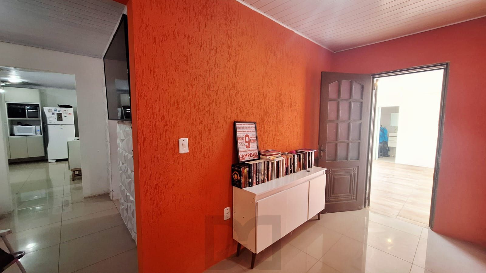Se você procura uma casa com pátio e churrasqueira para receber sua família e amigos , aqui é seu lugar! — foto 3