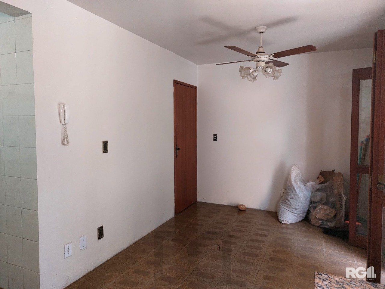 Casa com 3 dormitórios, sendo 1 suíte, 3 vagas, no bairro Nonoai, Porto Alegre, RS — foto 13