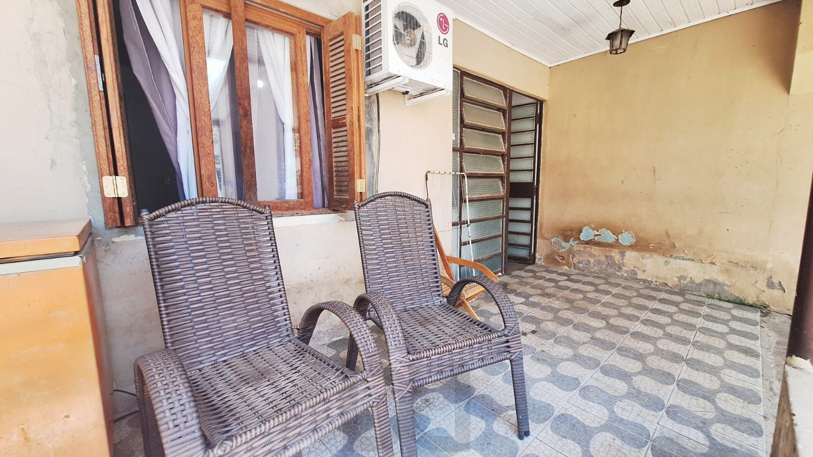 Se você procura uma casa com pátio e churrasqueira para receber sua família e amigos , aqui é seu lugar! — foto 25