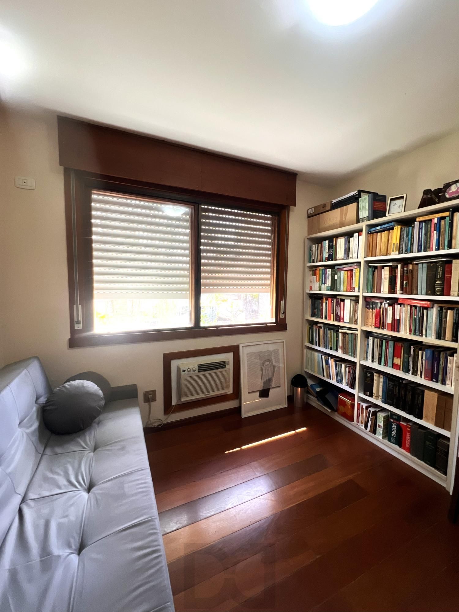 Apartamento com 3 dormitórios, sendo 1 suíte, lareira e 2 vagas no Menino Deus — foto 21
