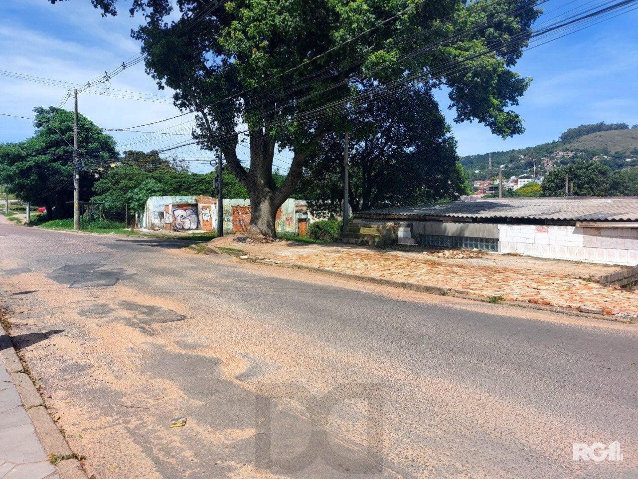 Casa com 3 dormitórios, sendo 1 suíte, 3 vagas, no bairro Nonoai, Porto Alegre, RS — foto 80