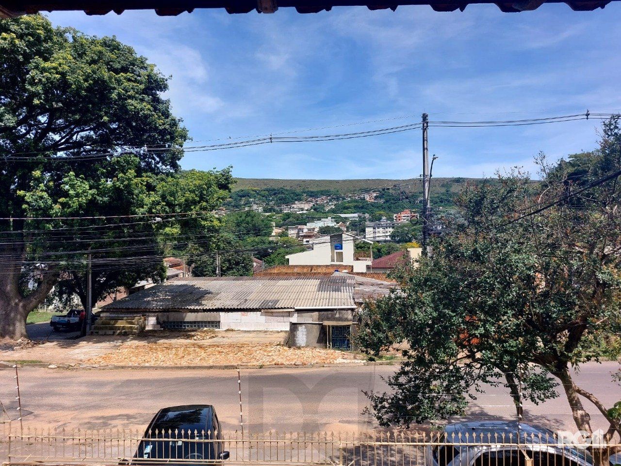 Casa com 3 dormitórios, sendo 1 suíte, 3 vagas, no bairro Nonoai, Porto Alegre, RS — foto 45
