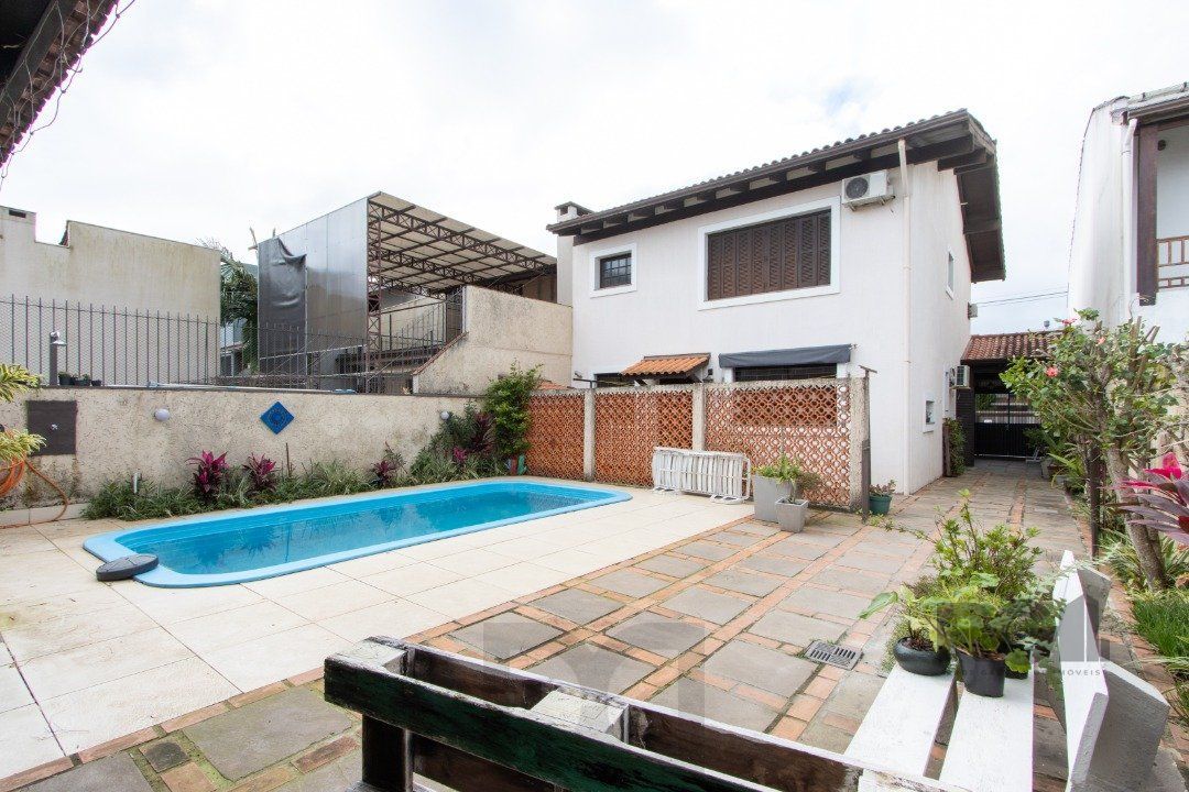 Casa para Venda - 200m², 3 dormitórios, sendo 1 suites, 3 vagas - Jardim Verde — foto 31