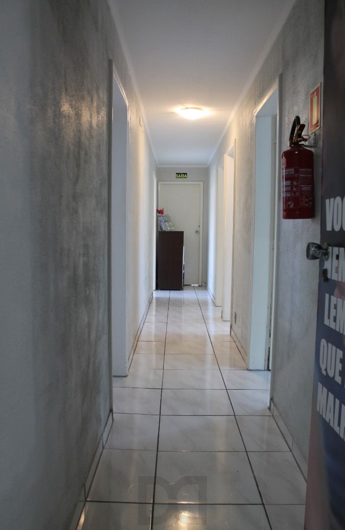 Casa para Venda - 221m², 3 dormitórios, sendo 1 suites, 4 vagas - Tristeza — foto 13