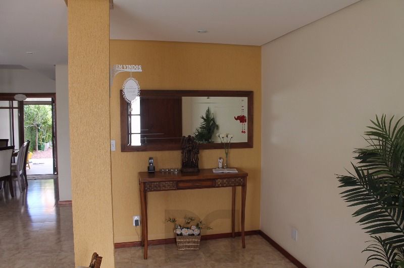 Casa para Venda - 290.67m², 4 dormitórios, sendo 1 suites, 4 vagas - Camaquã — foto 4