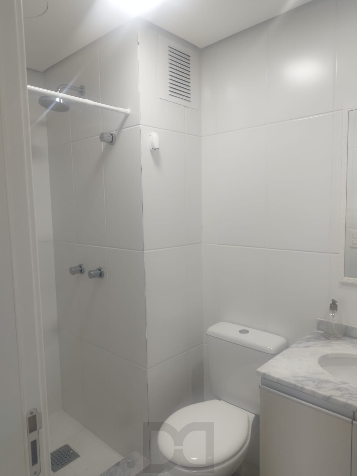 Apartamento semi mobiliado com 2 Quartos no Bairro Azenha, — foto 12
