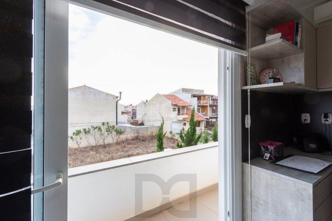 Casa para Venda - 377m², 4 dormitórios, sendo 3 suites, 3 vagas - Guarujá — foto 48