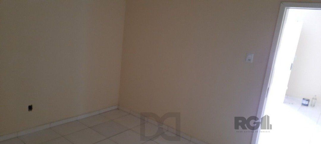 Oportunidade Imperdível: Prédio com 4 Apartamentos, Pátio e 2 Vagas de Garagem — foto 39