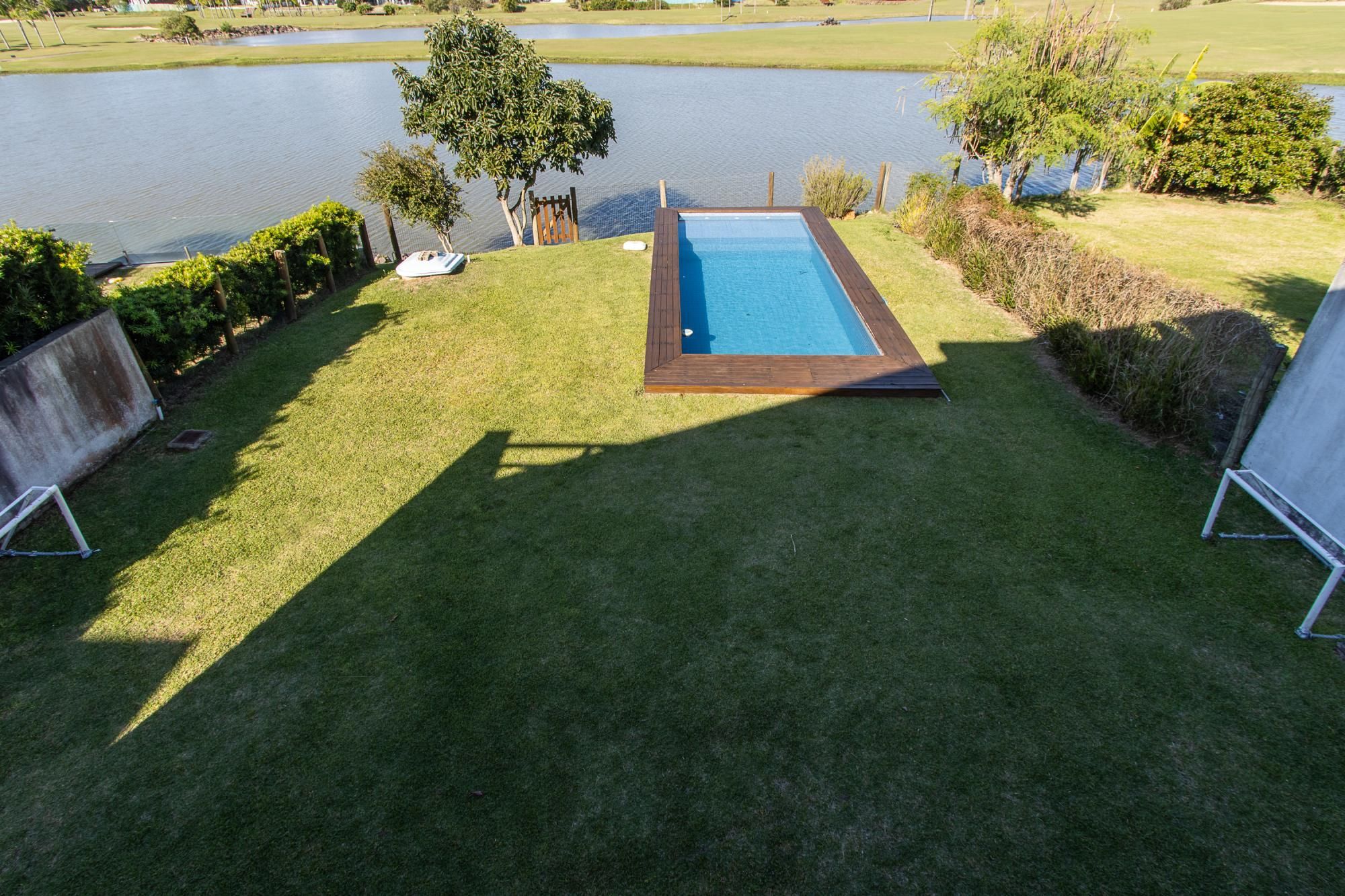 Casa no Condominio Terra Ville. 3 suites, com fundo para o lago. — foto 40