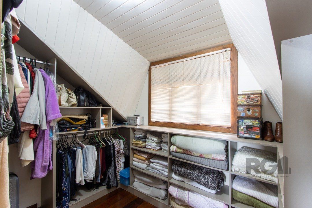 Casa para Venda com 4 dormitórios, sendo 2 suites e 4 vagas no bairro Jardim Isabel — foto 36