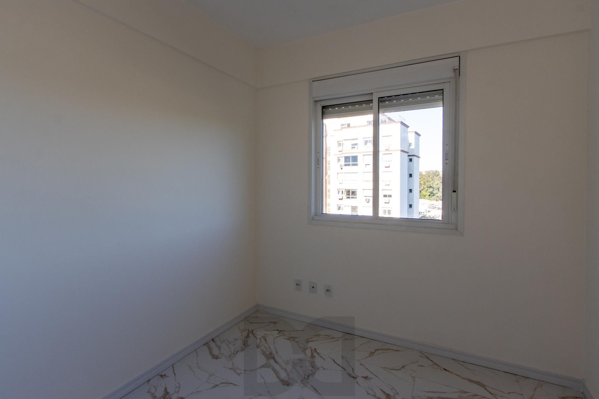 Apto com 3 dormitórios suíte e box coberto ( nunca habitado e reformado ) — foto 15