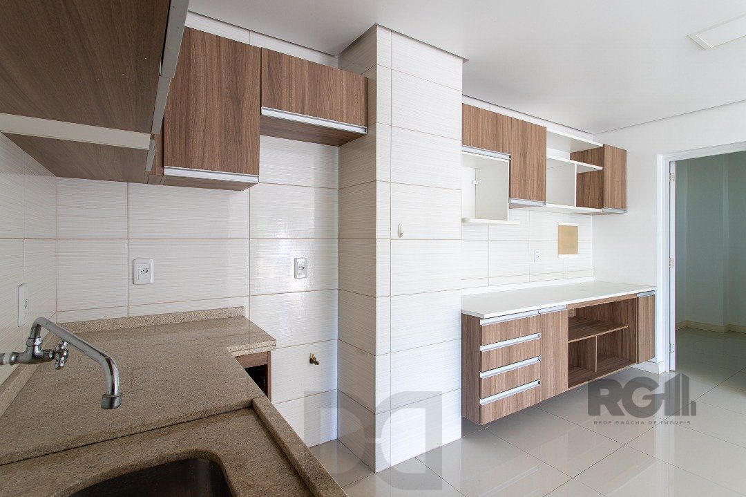 Apartamento excelente no Condomínio Portosul, localizado no bairro Tristeza — foto 15